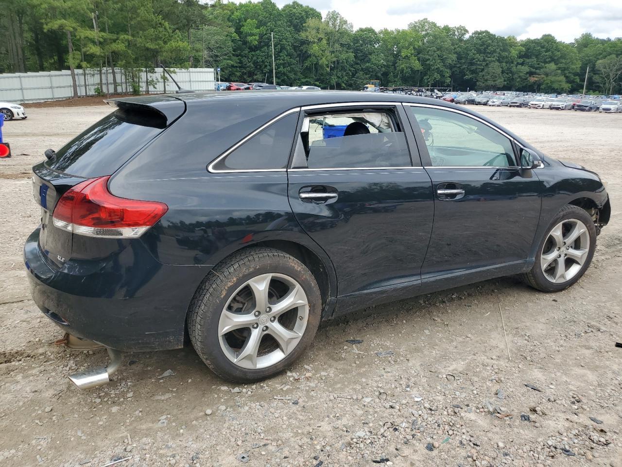 2015 Toyota Venza Le - Image 3