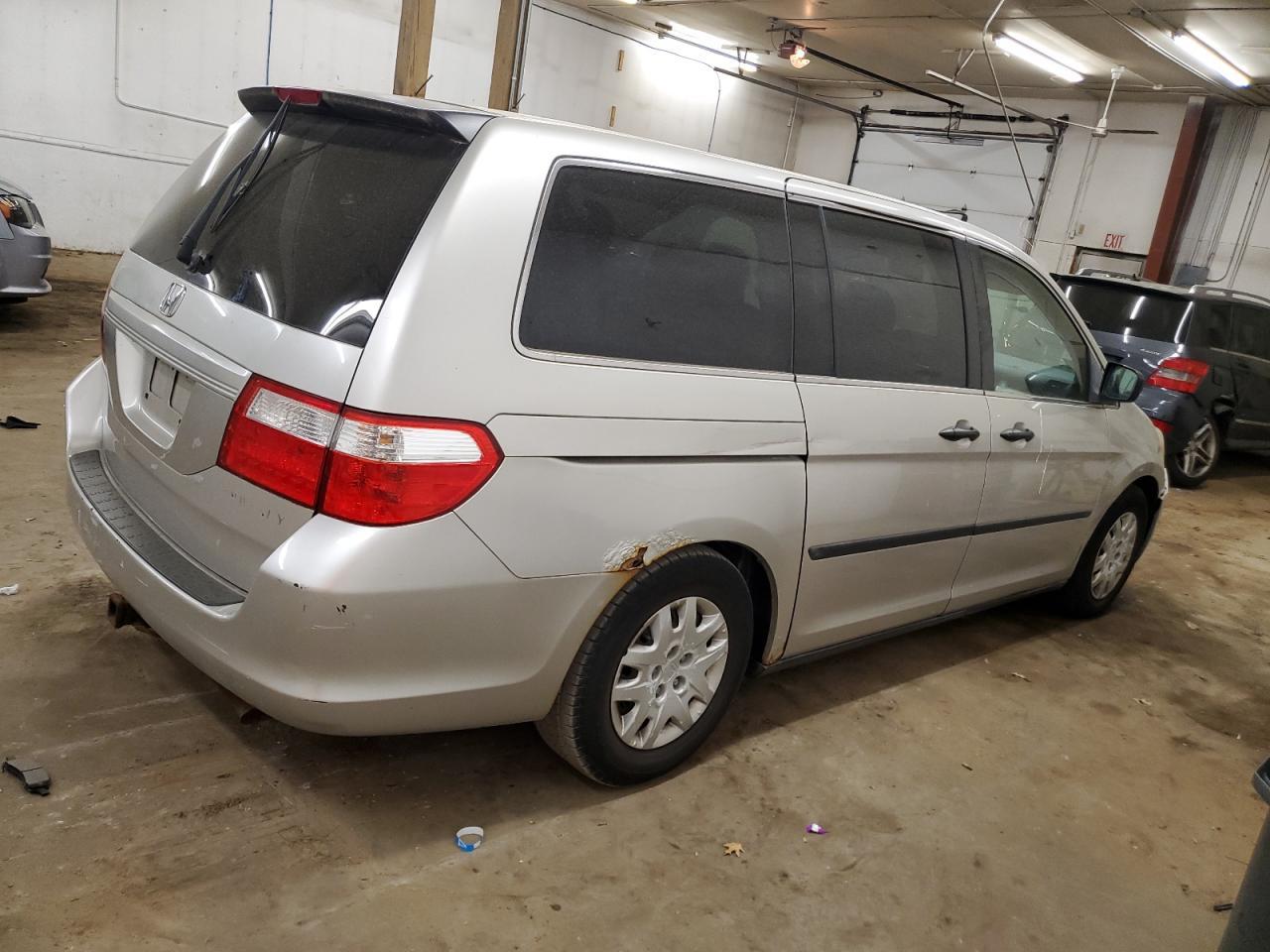 2005 Honda Odyssey Lx - Фото 3