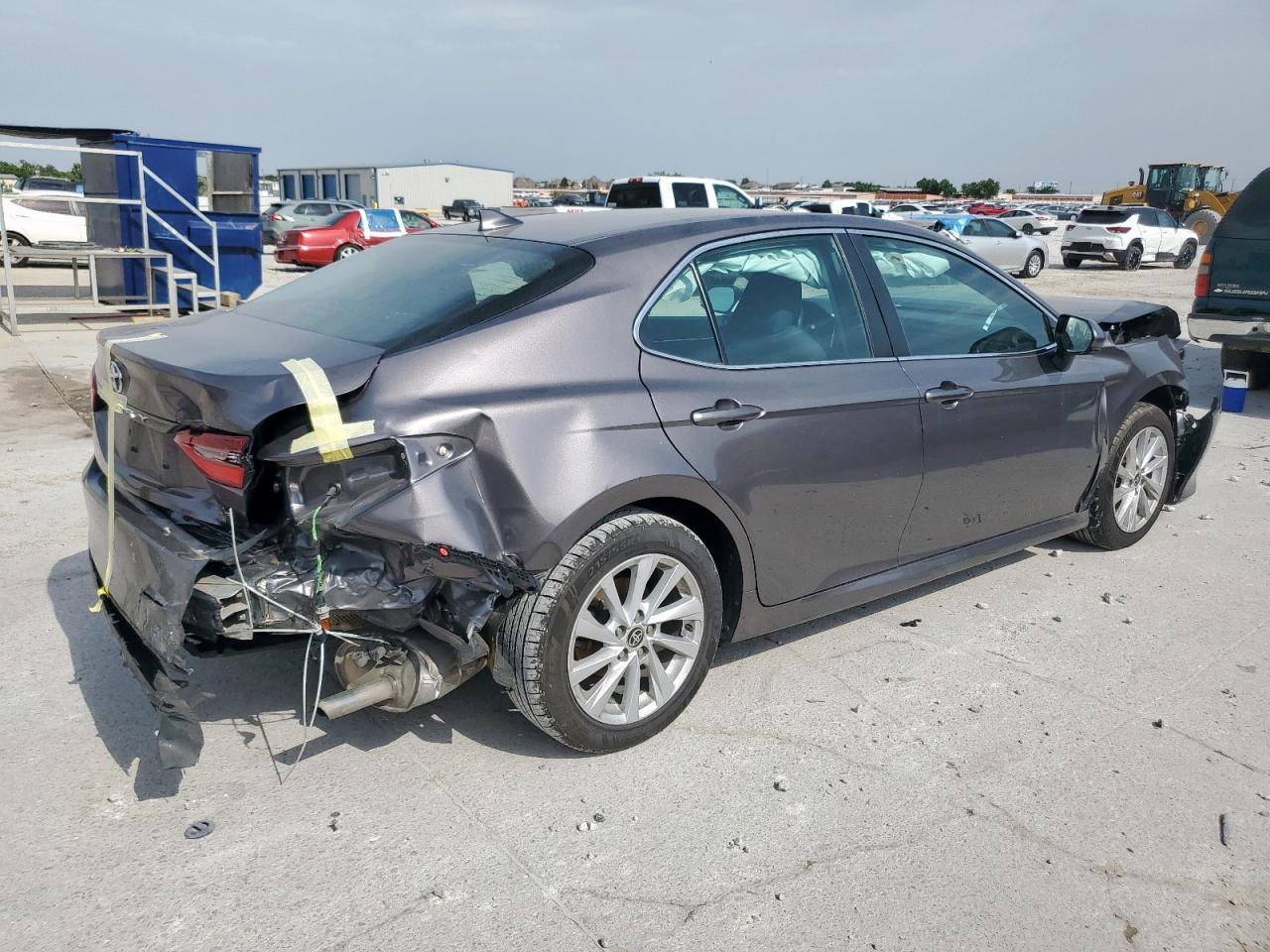 2021 Toyota Camry Le - Image 3