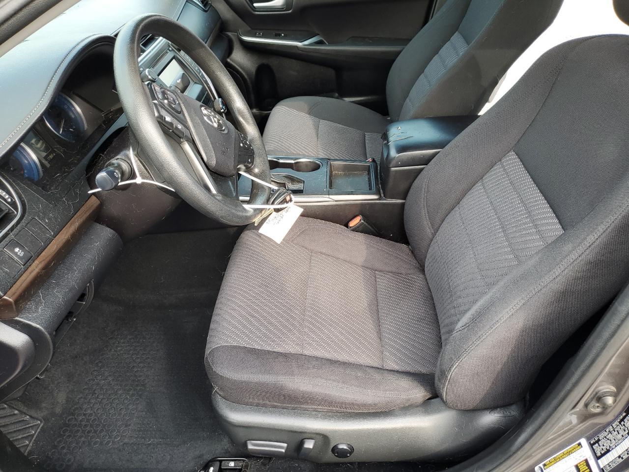 2017 Toyota Camry Le - Image 7