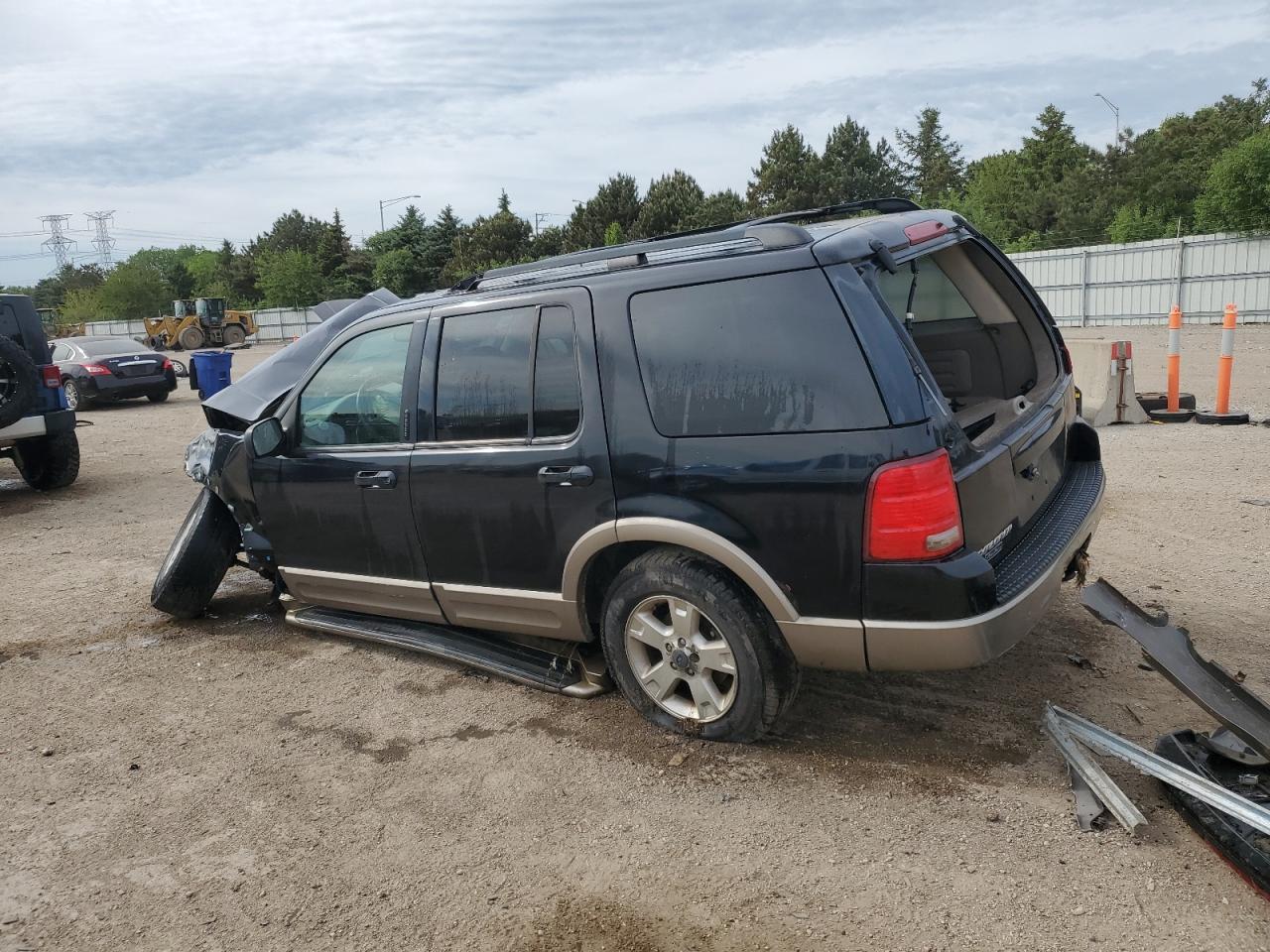 2003 Ford Explorer Eddie Bauer - Фото 2