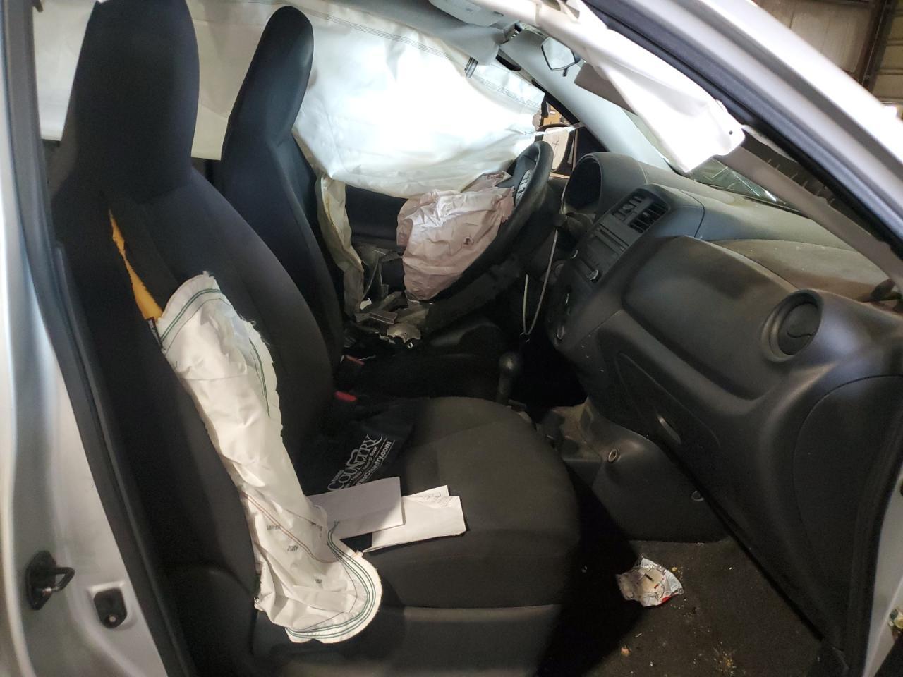 2017 Nissan Versa S - Image 7