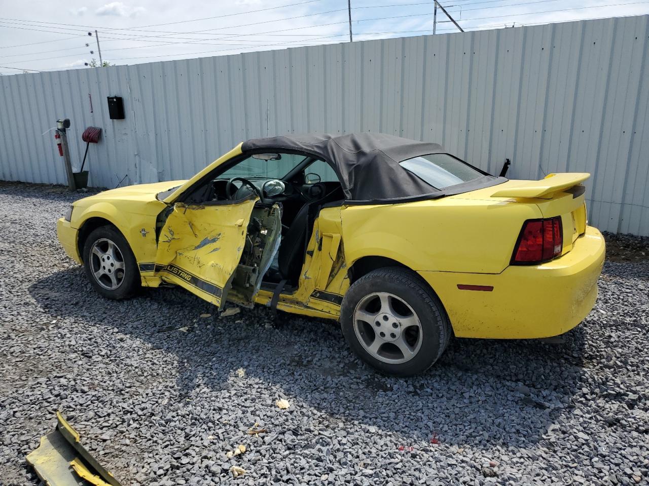2002 Ford Mustang - Image 2
