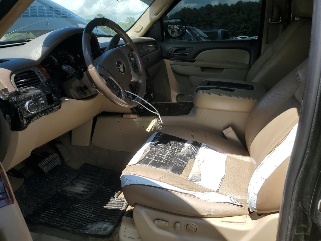 2011 Chevrolet Tahoe C1500 Ltz - Image 7