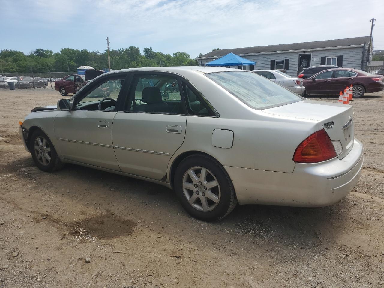 2000 Toyota Avalon Xl - Фото 2