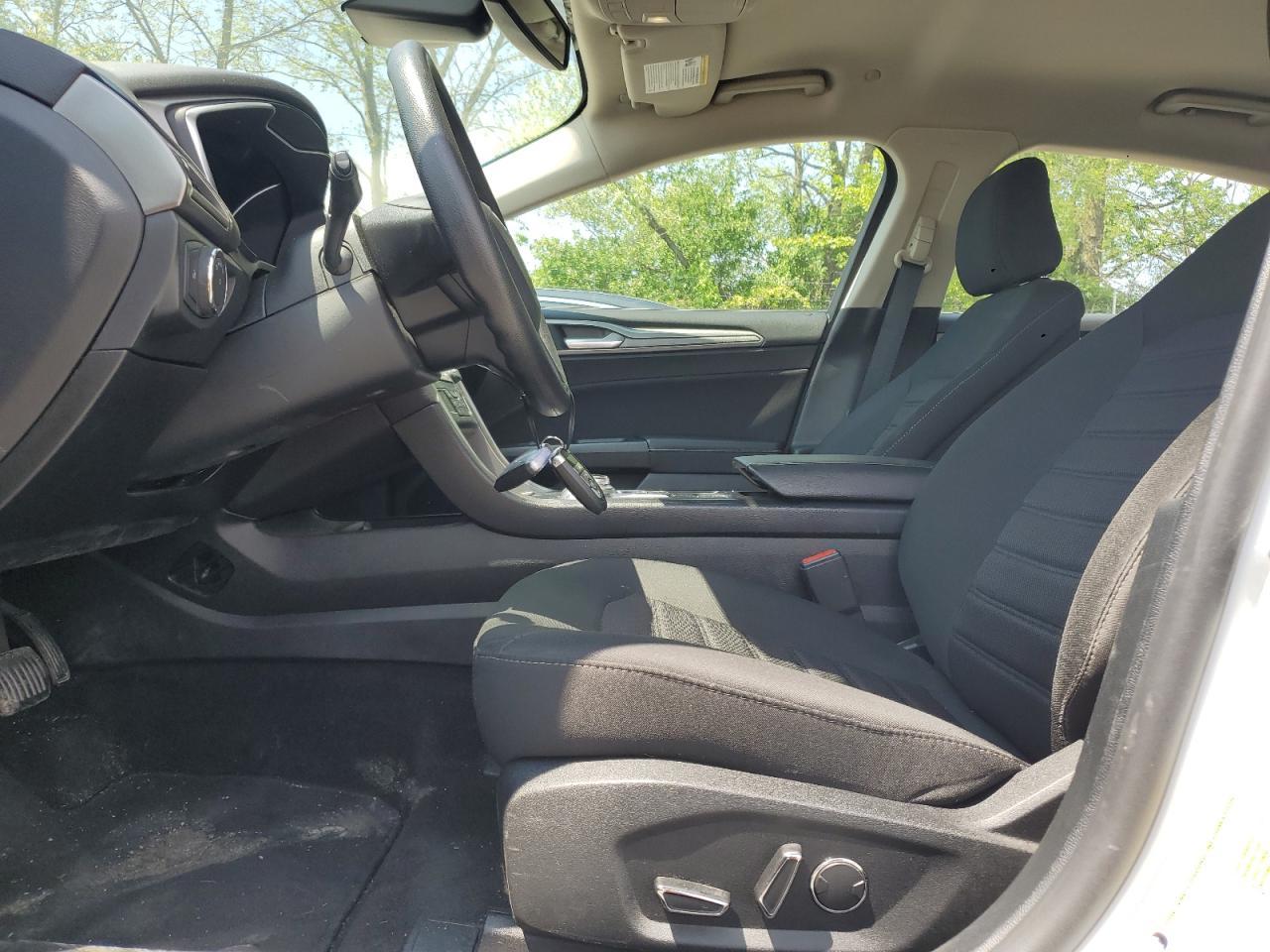 2020 Ford Fusion Se - Image 7