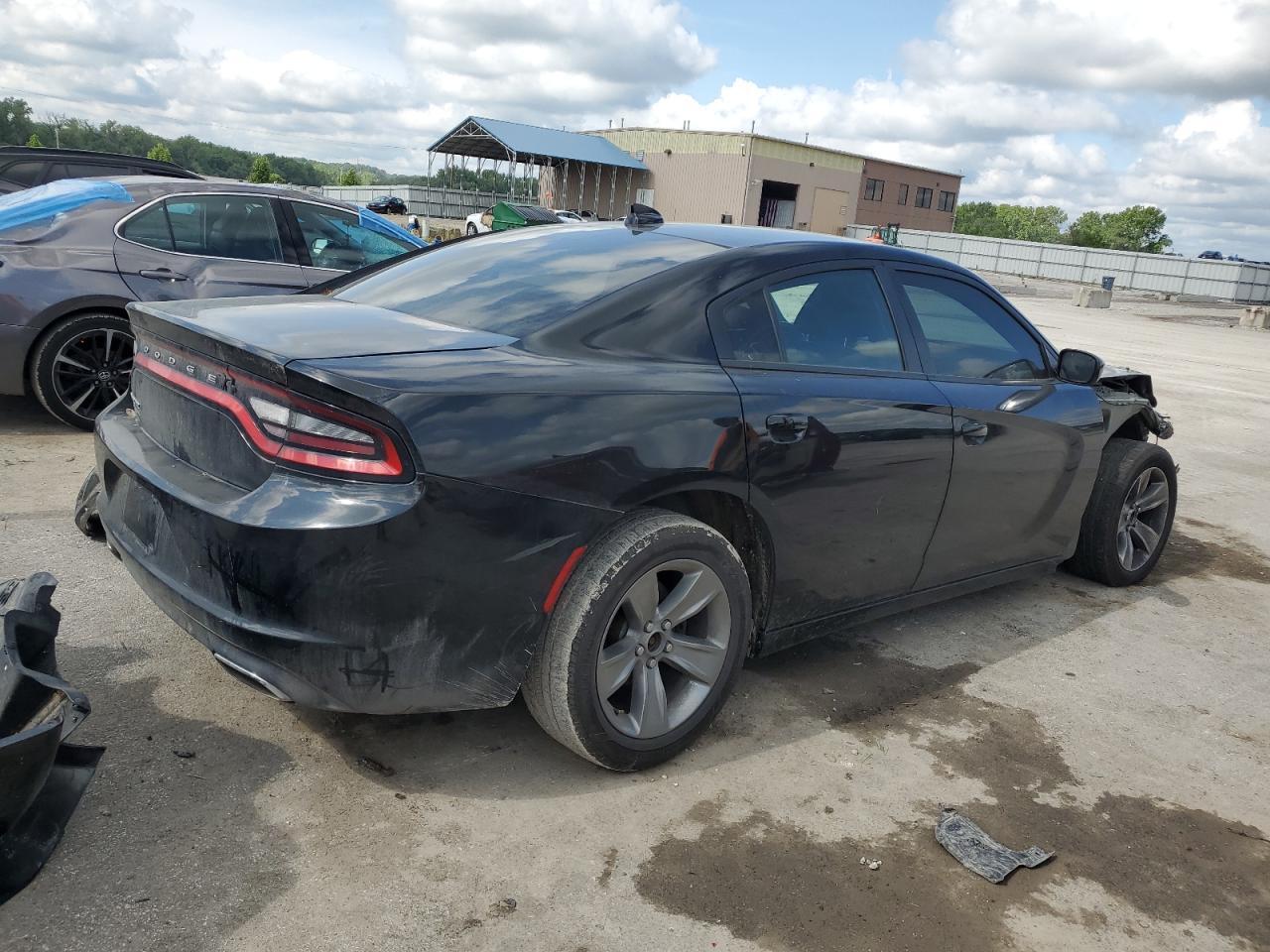 2016 Dodge Charger Sxt - Фото 3