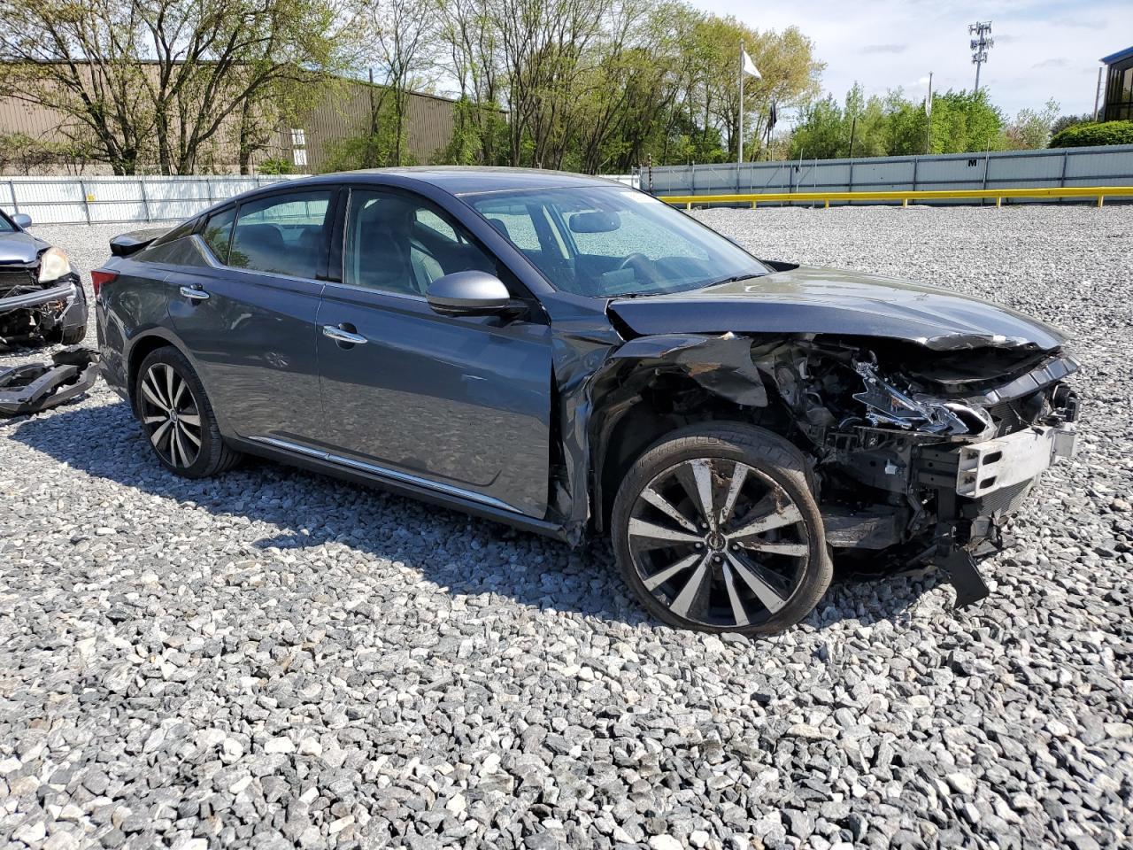 2019 Nissan Altima 2.5 Platinum - Фото 4