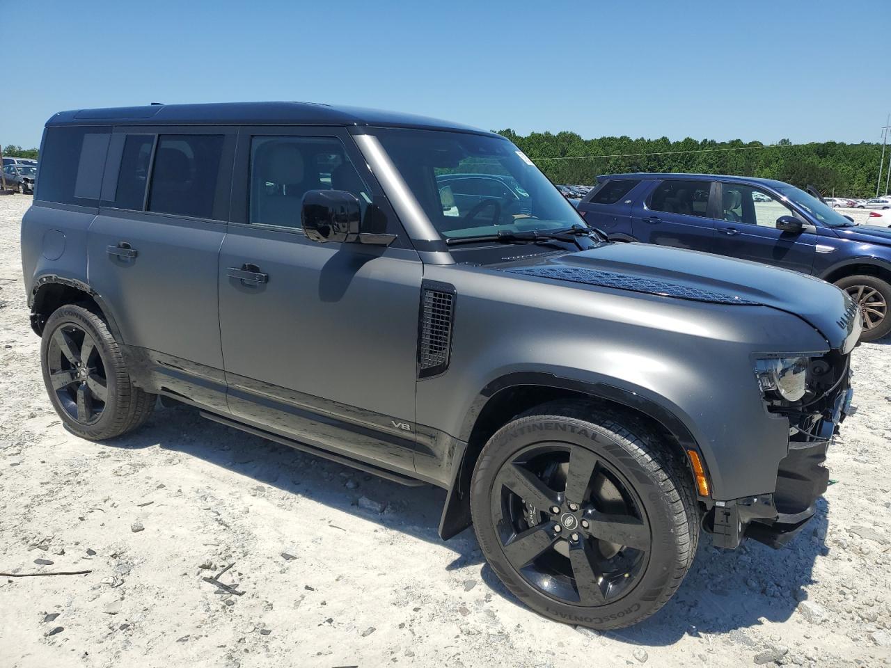 2025 Land Rover Defender 110 - Фото 4