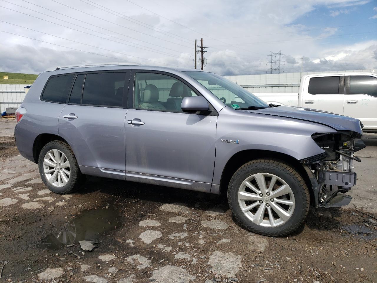 2010 Toyota Highlander Hybrid Limited - Image 4