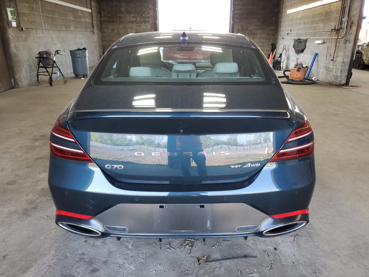 2022 Genesis G70 Base - Image 6