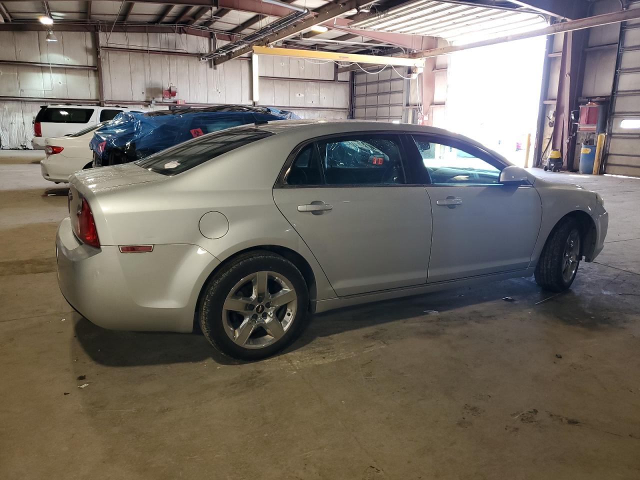 2010 Chevrolet Malibu 1Lt - Фото 3