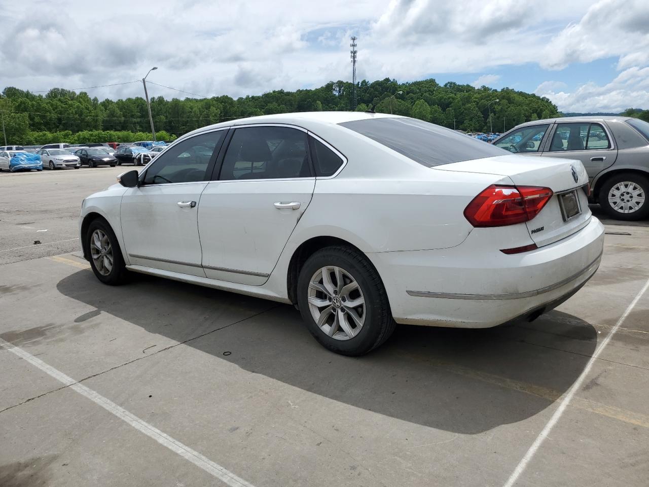 2016 Volkswagen Passat S - Image 2