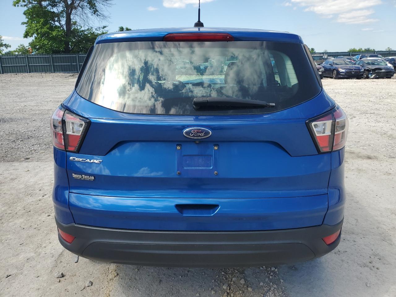 2017 Ford Escape S - Фото 6