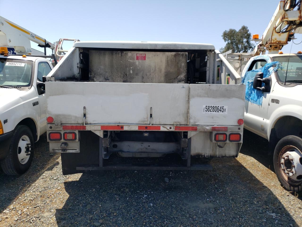 2011 Ford Econoline E450 Super Duty Cutaway Van - Фото 6