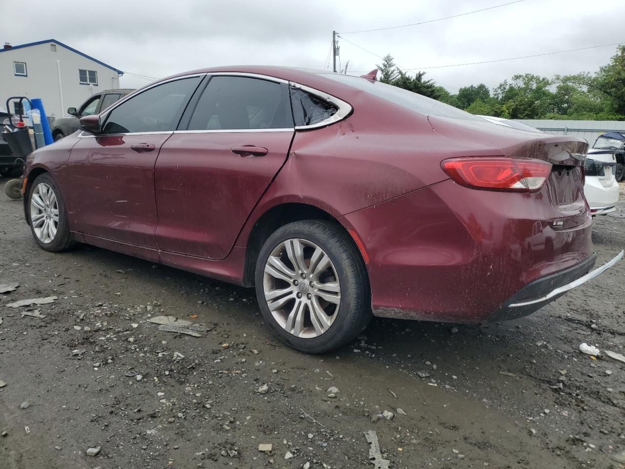 2016 Chrysler 200 Limited - Фото 2