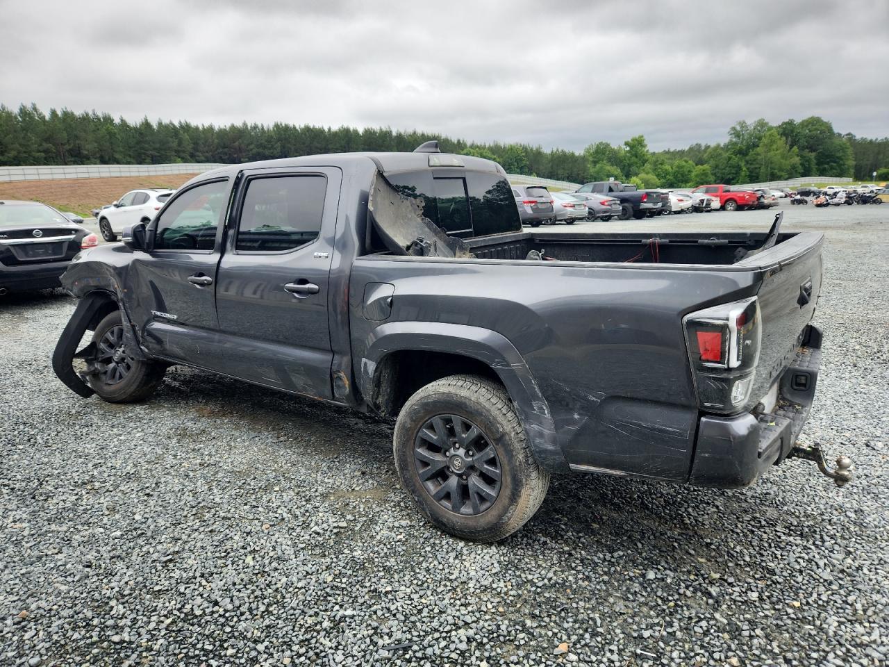 2022 Toyota Tacoma Double Cab - Фото 2