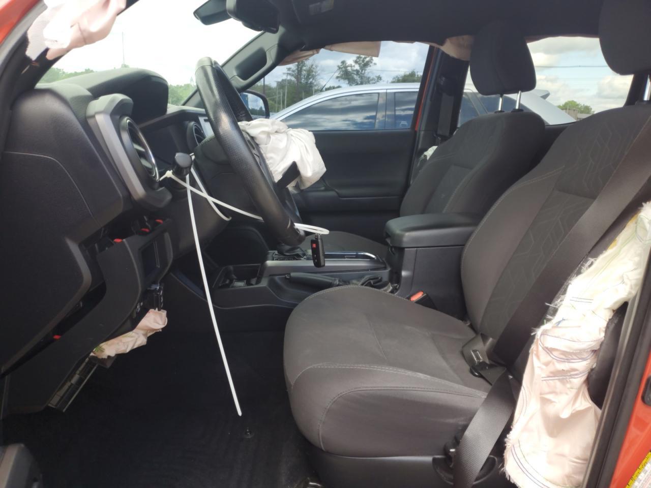 2018 Toyota Tacoma Double Cab - Image 7