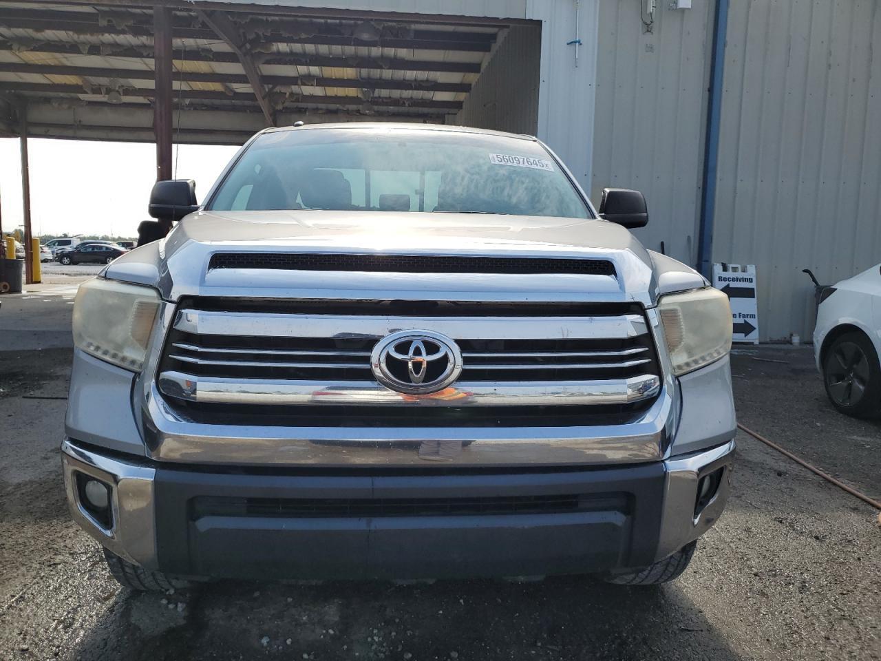 2016 Toyota Tundra Double Cab Sr - Image 5