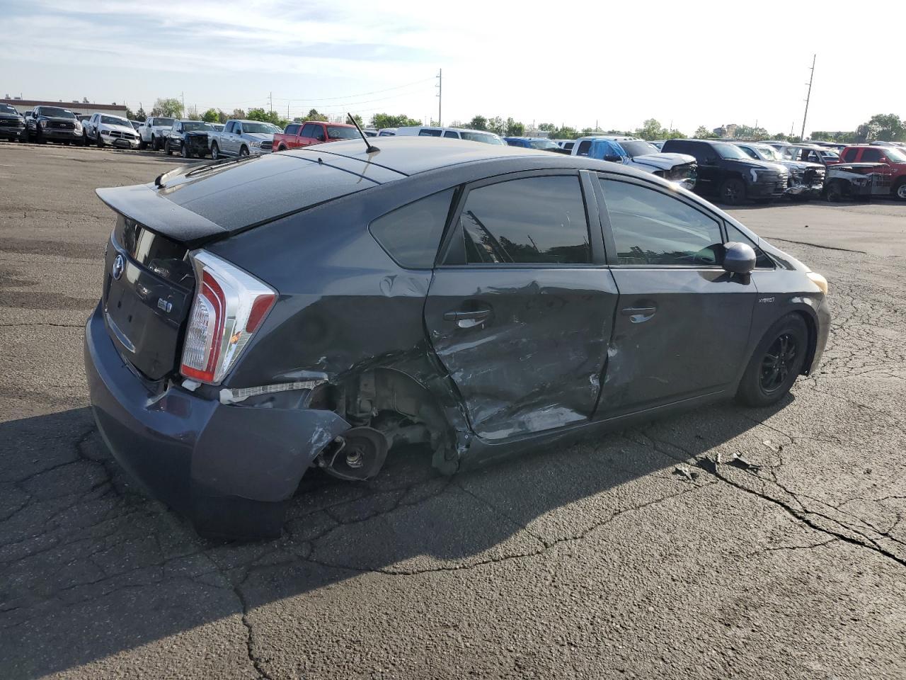 2015 Toyota Prius - Фото 3