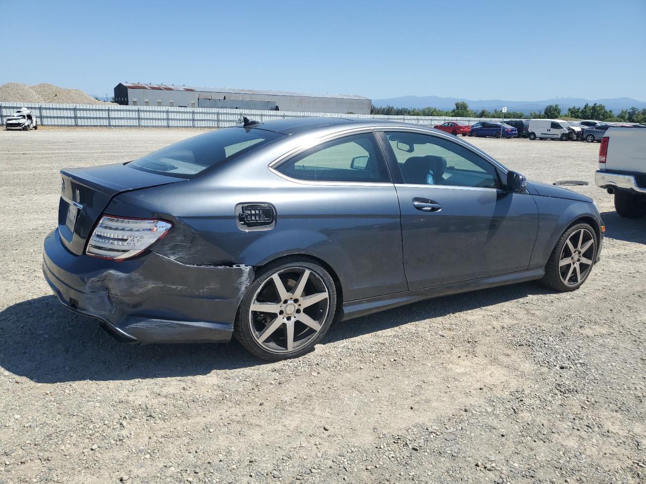 2015 Mercedes-Benz C 250 - Фото 3