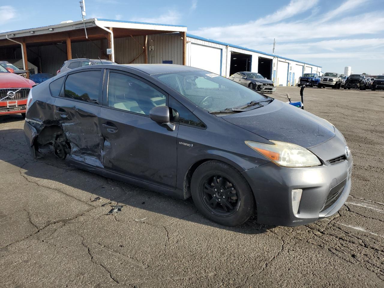2015 Toyota Prius - Фото 4