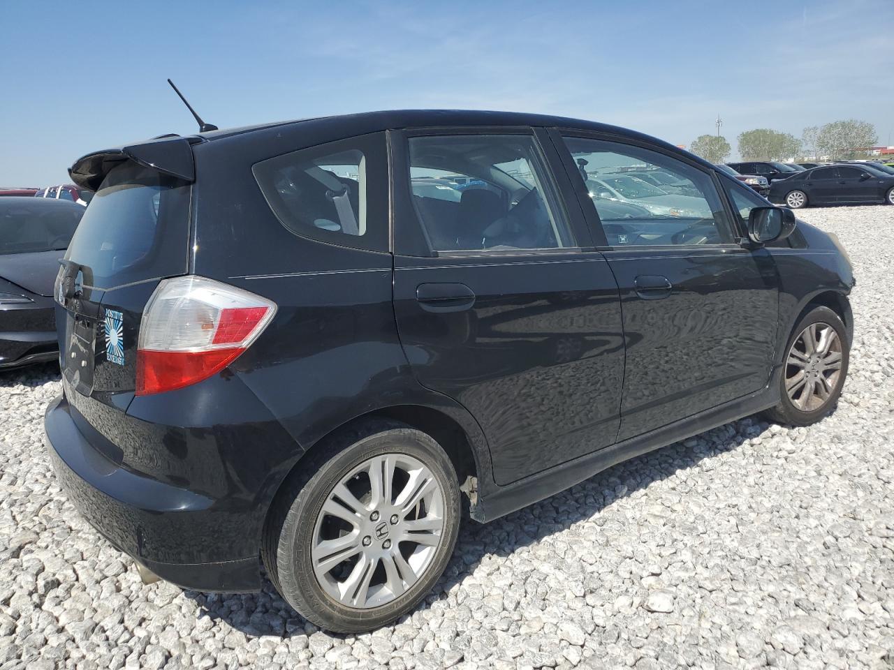 2011 Honda Fit Sport - Фото 3