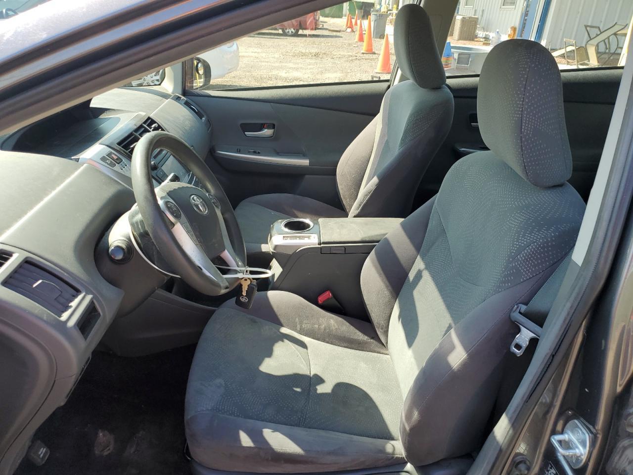 2013 Toyota Prius V - Фото 7