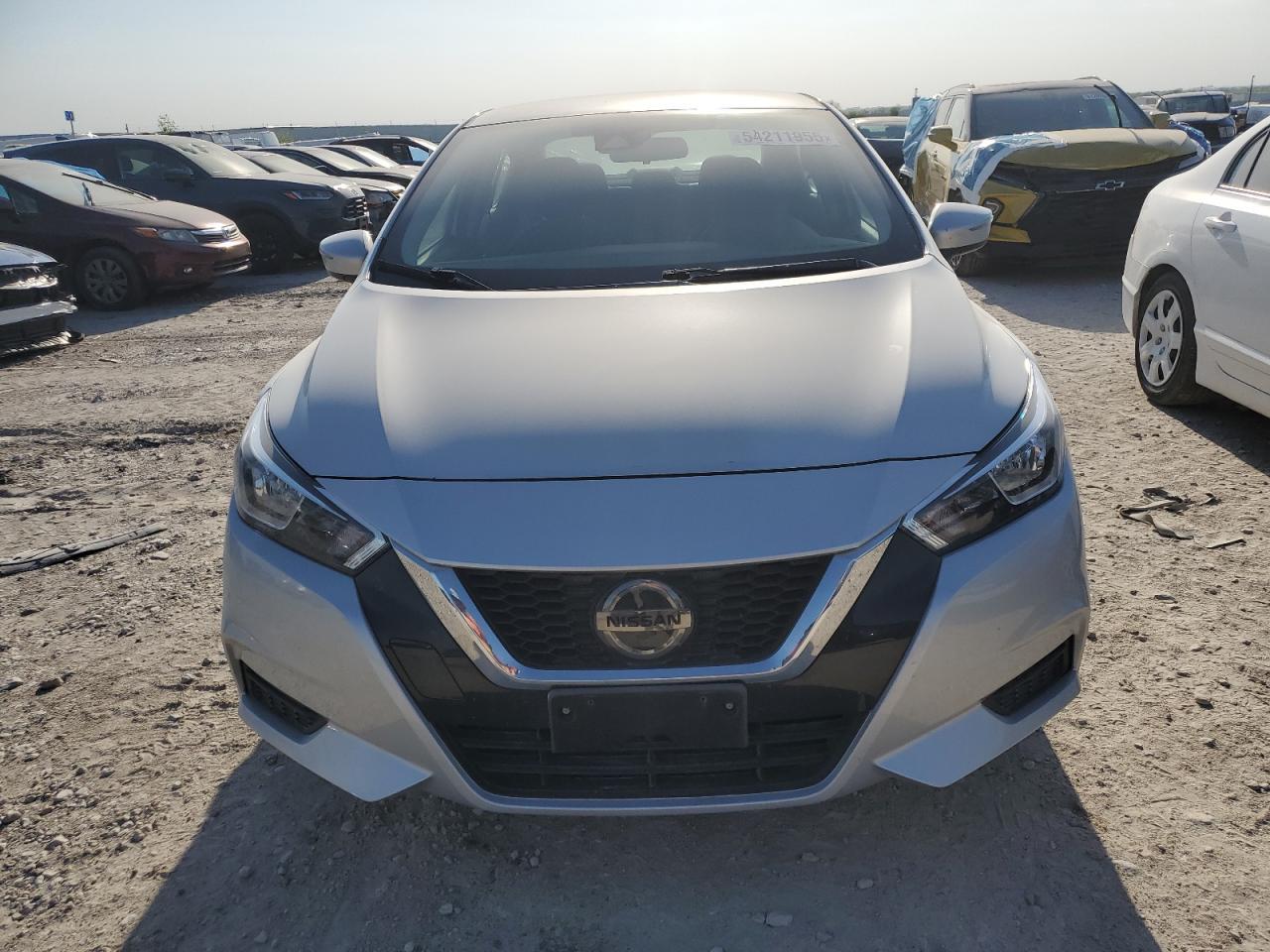 2021 Nissan Versa Sv - Image 5