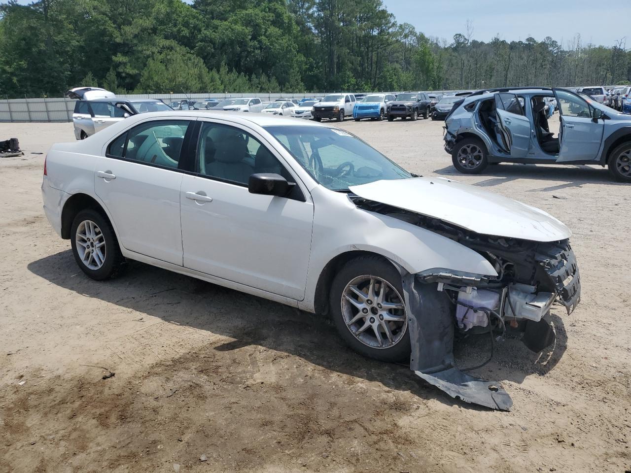 2010 Ford Fusion S - Image 4