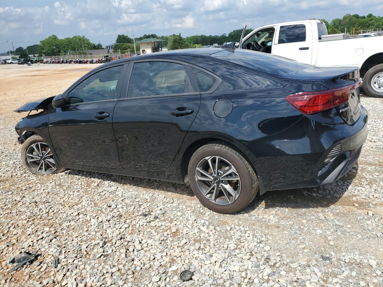 2024 Kia Forte Lx - Фото 2