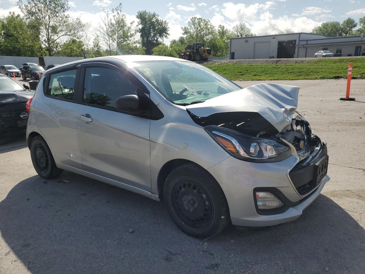 2022 Chevrolet Spark Ls - Фото 4