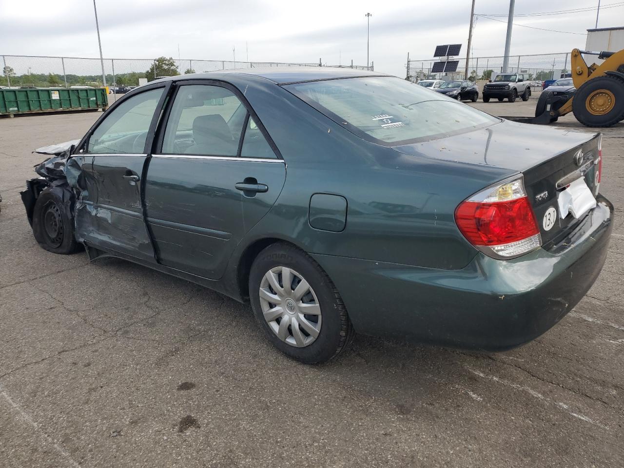 2005 Toyota Camry Le - Фото 2