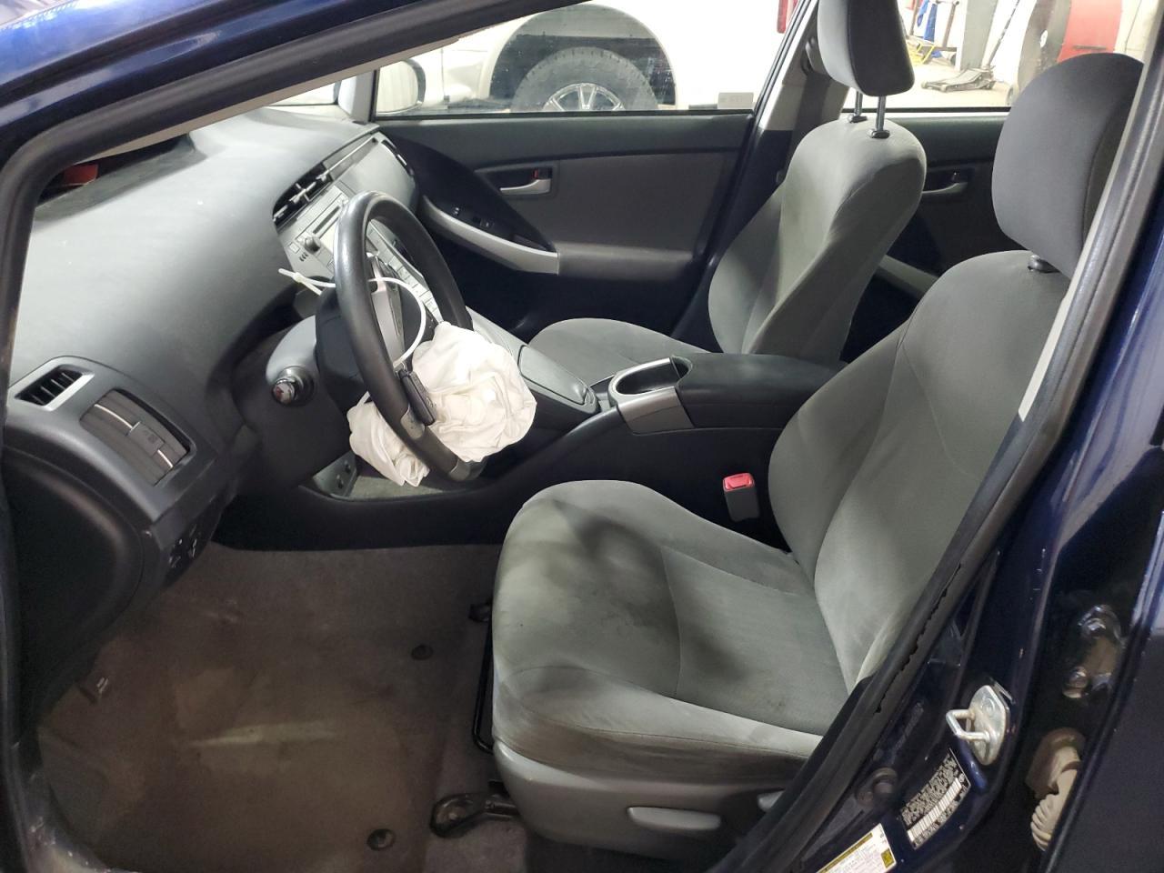 2012 Toyota Prius - Фото 7