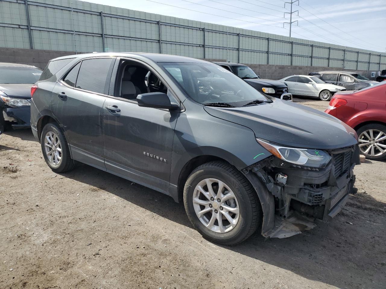 2019 Chevrolet Equinox Ls - Фото 4
