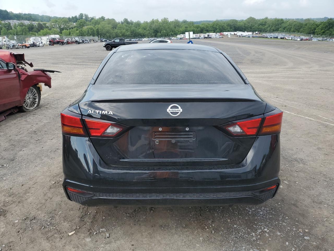 2022 Nissan Altima S - Image 6