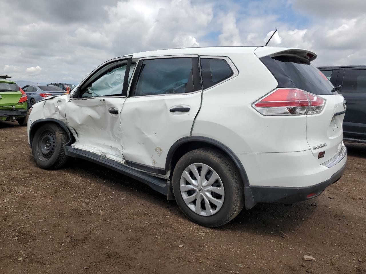 2016 Nissan Rogue S - Фото 2