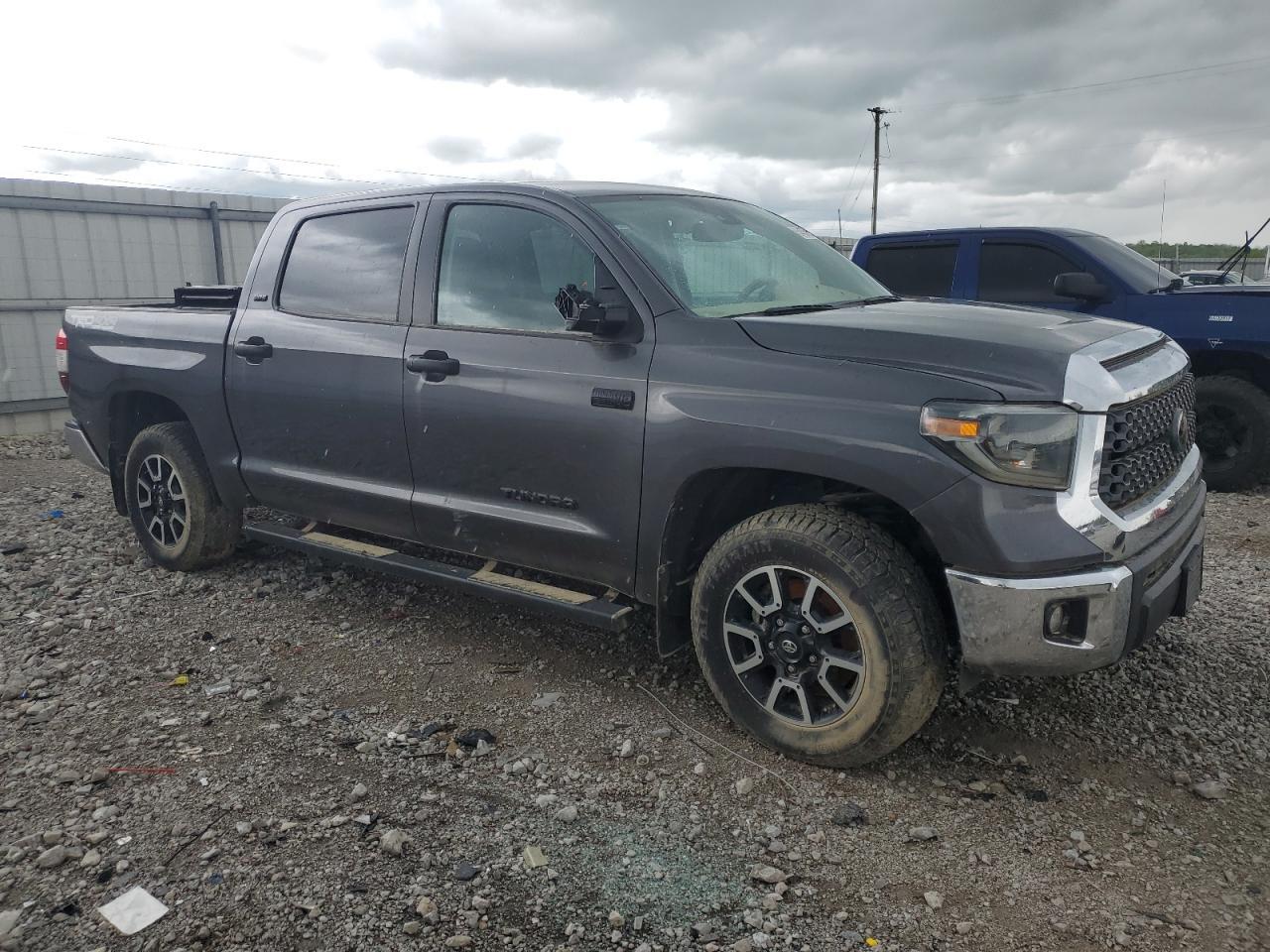 2020 Toyota Tundra Crewmax Sr5 - Image 4