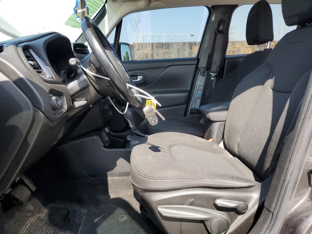 2019 Jeep Renegade Latitude - Image 7