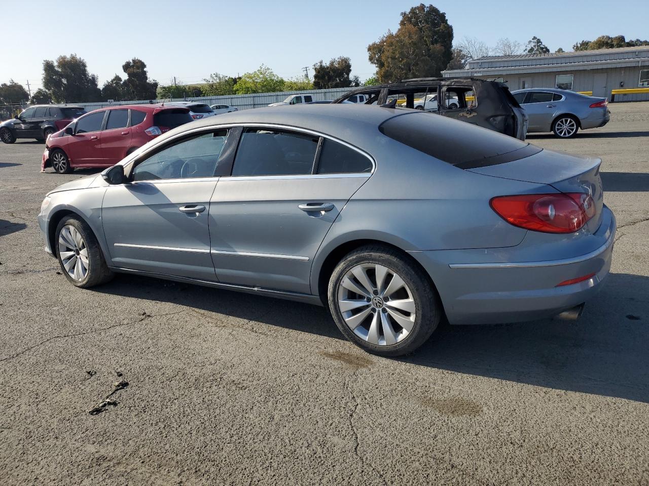 2009 Volkswagen Cc Sport - Image 2