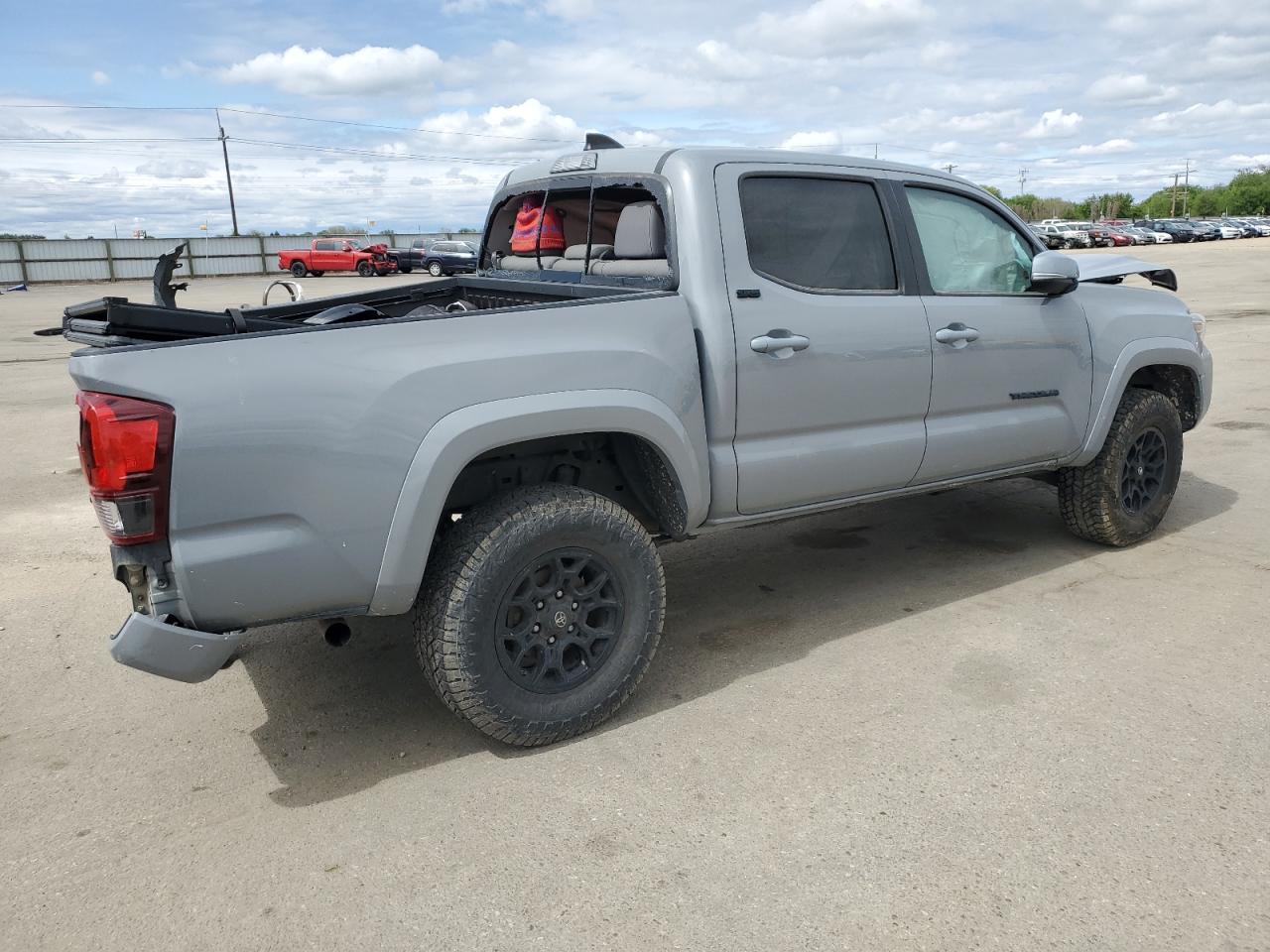 2020 Toyota Tacoma Double Cab - Image 3