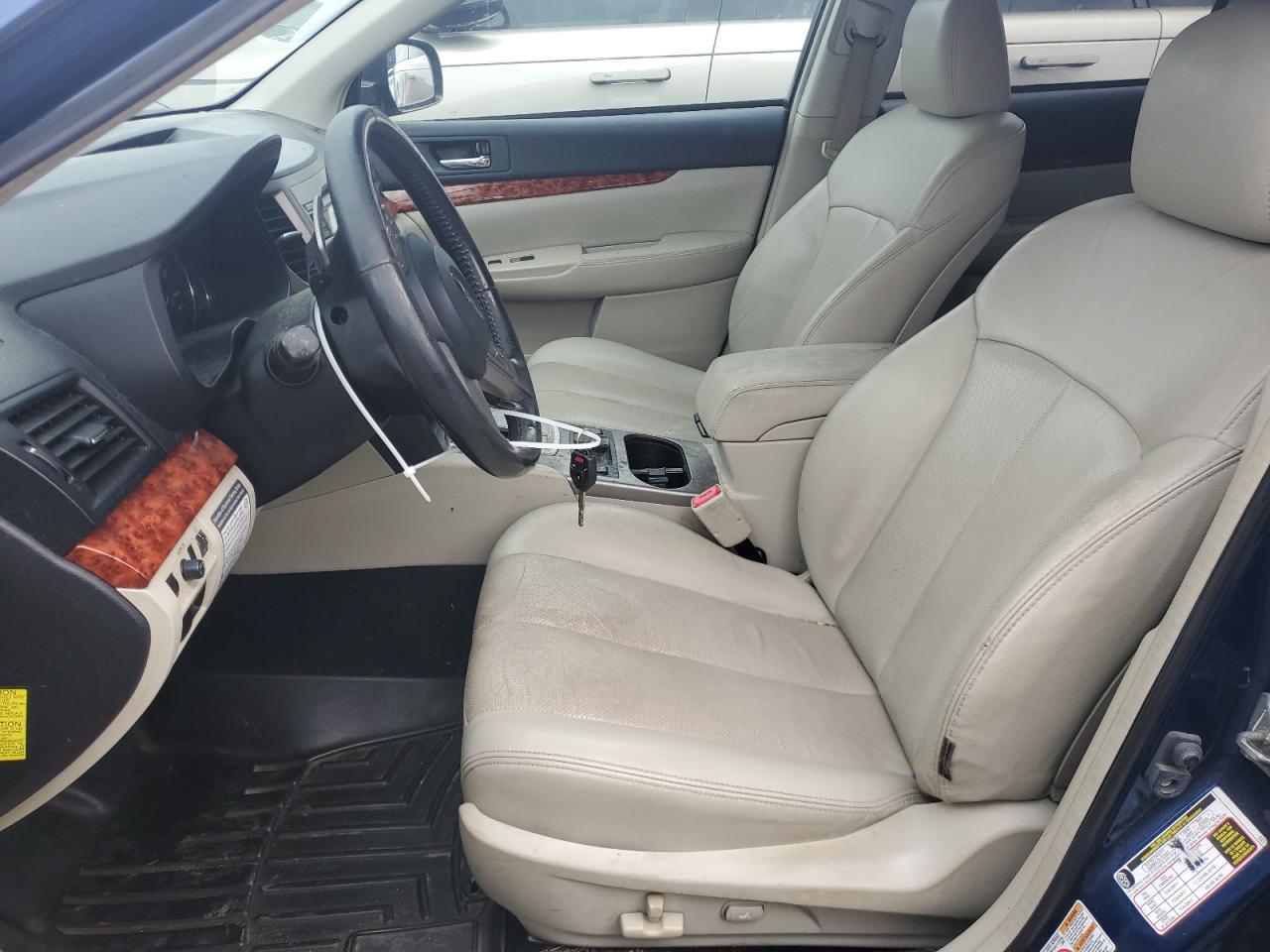 2012 Subaru Outback 2.5I Limited - Image 7