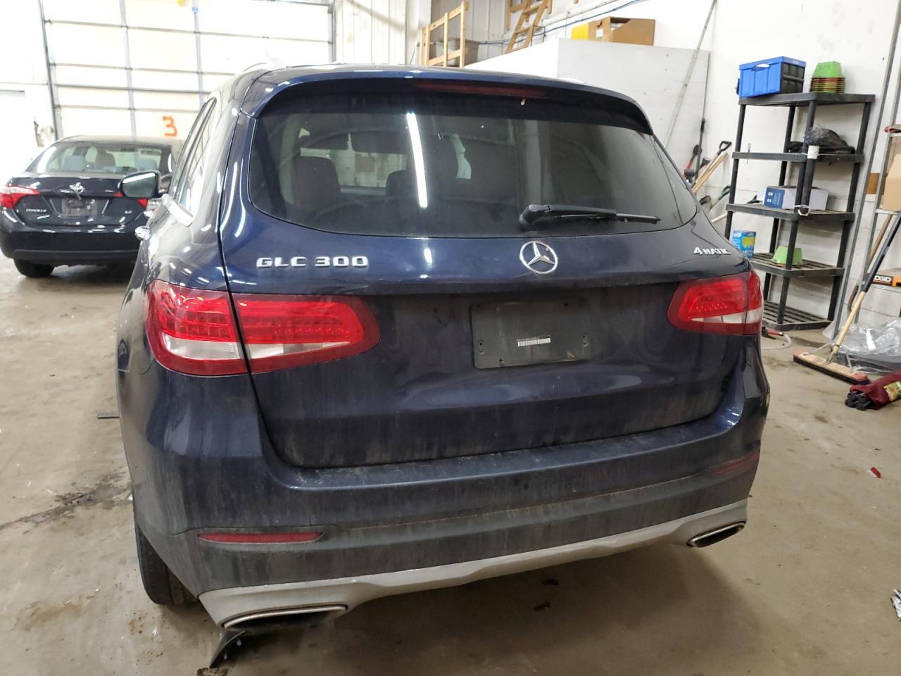 2016 Mercedes-Benz Glc 300 4Matic - Фото 6