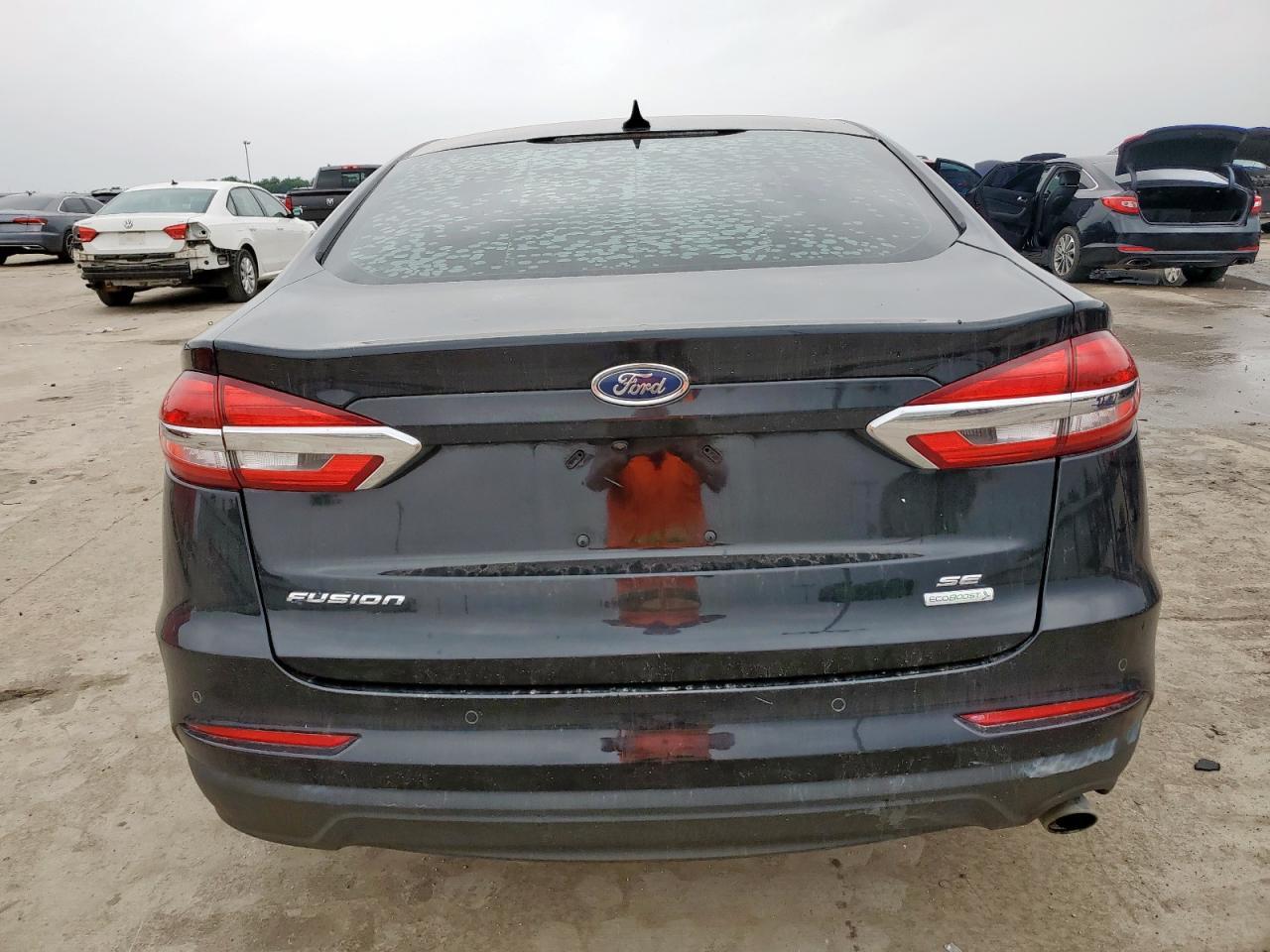 2020 Ford Fusion Se - Image 6