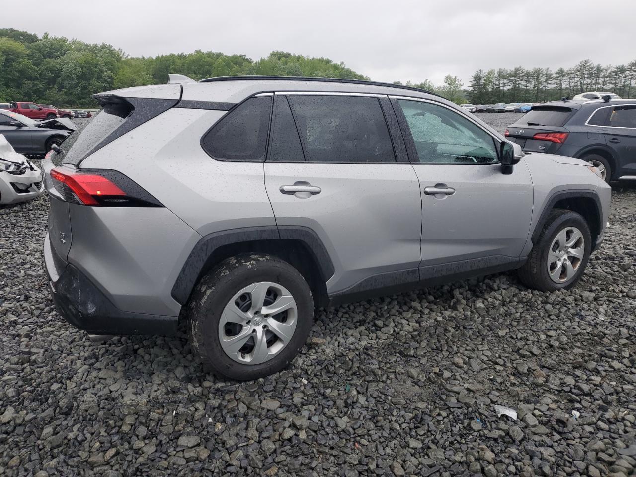 2019 Toyota Rav4 Le - Image 3