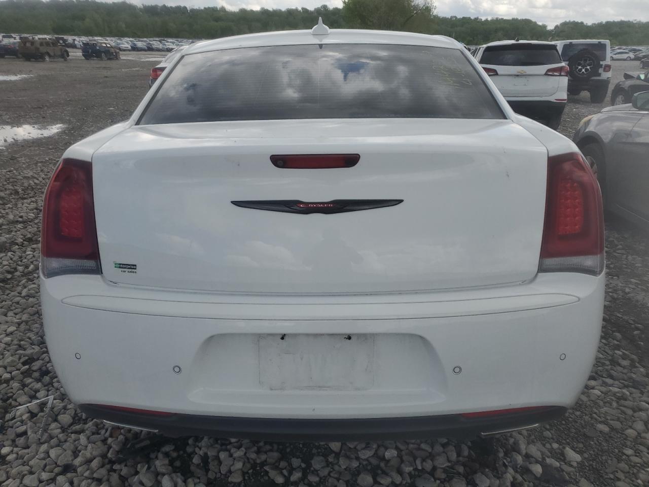 2021 Chrysler 300 S - Фото 6