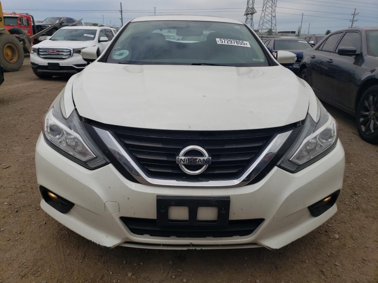 2017 Nissan Altima 2.5 - Image 5