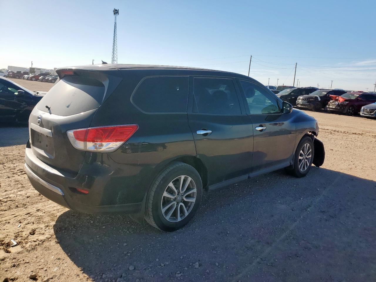 2013 Nissan Pathfinder S - Фото 3
