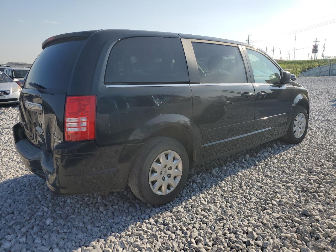 2009 Chrysler Town & Country Lx - Фото 3