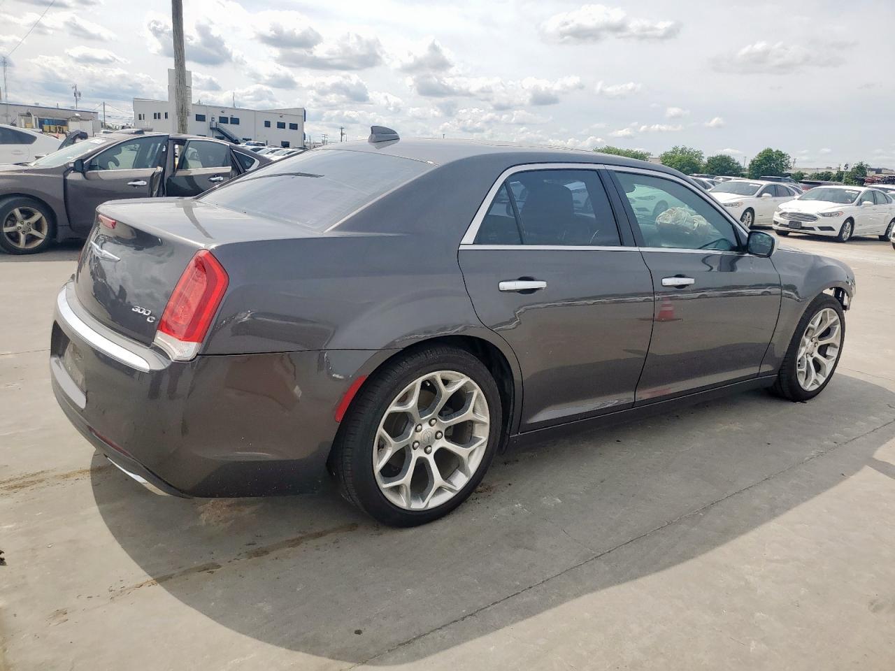 2017 Chrysler 300C Platinum - Фото 3